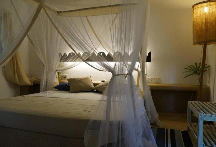 带花园景观的标准洋房, Five