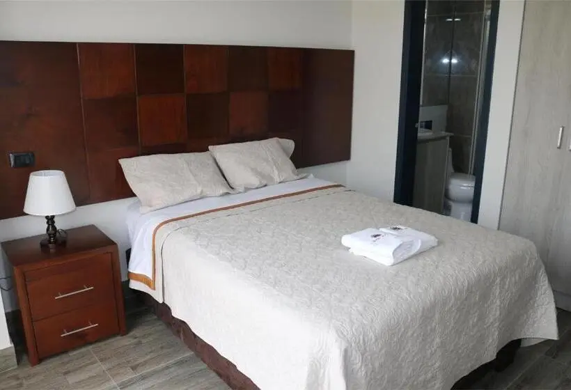 Standard Yhden Hengen Huone, Riviera Muchik