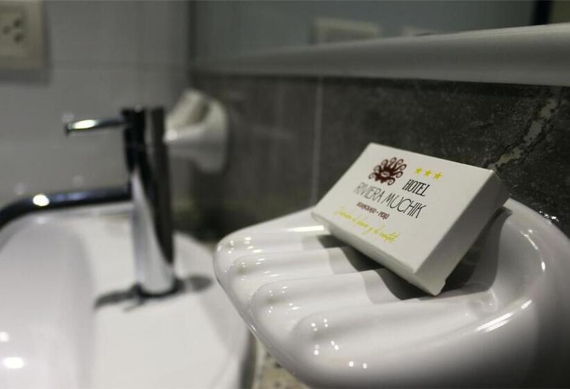 디럭스 룸, Riviera Muchik