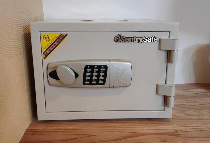 חדר סטנדרט לארבעה, 4s Stay Awaikeda Ekimae