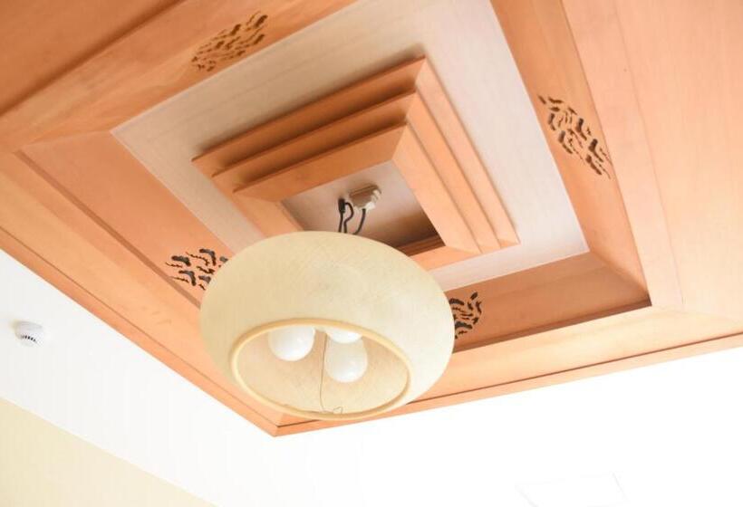 חדר סטנדרטי לארבעה עם חדר אמבטיה משותף, 4s Stay Awaikeda Ekimae