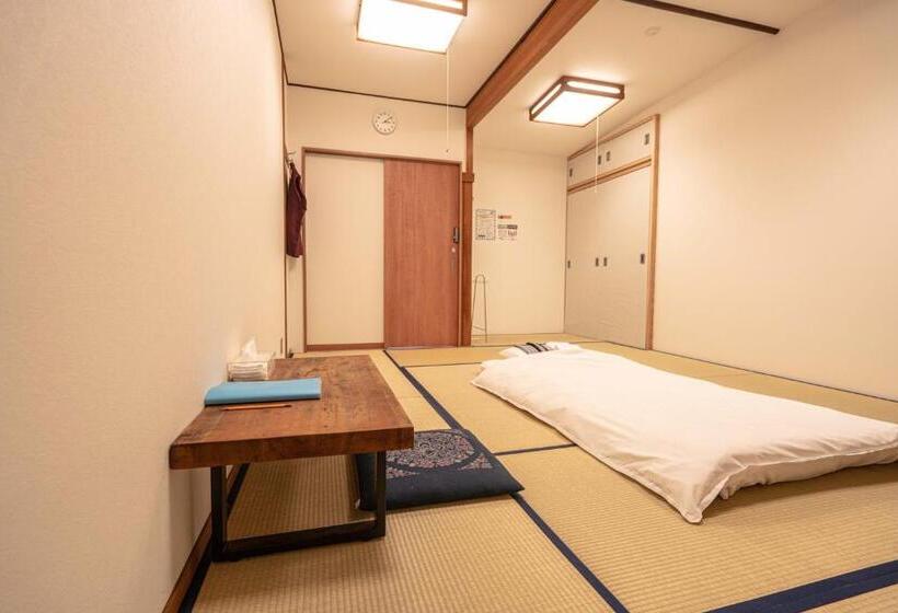 חדר סטנדרטי לארבעה עם חדר אמבטיה משותף, 4s Stay Awaikeda Ekimae