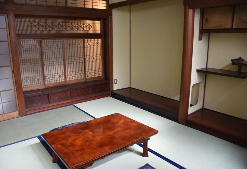 חדר סטנדרט לארבעה, 4s Stay Awaikeda Ekimae