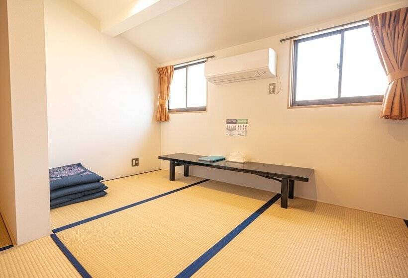 חדר סטנדרט לארבעה, 4s Stay Awaikeda Ekimae