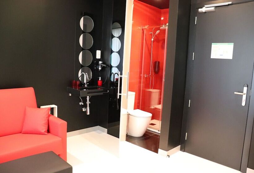 سوییت جونیور, Freedom