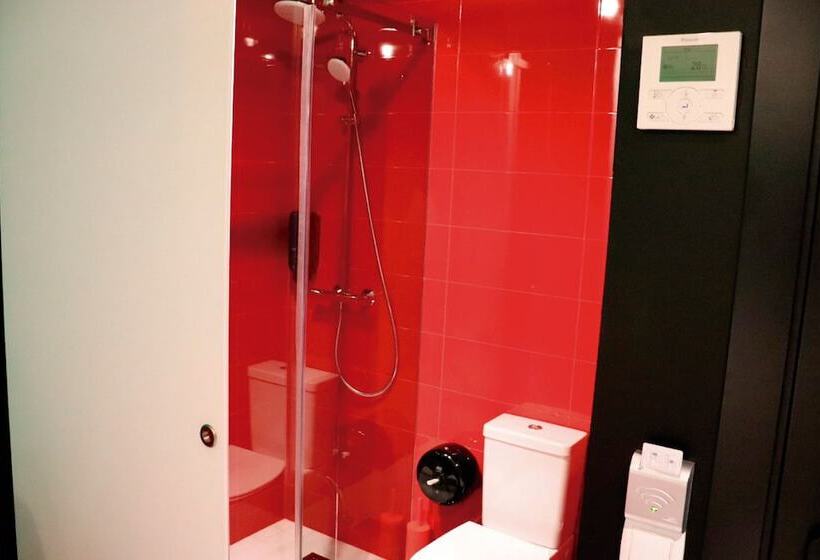 Superior Interior Room, Freedom