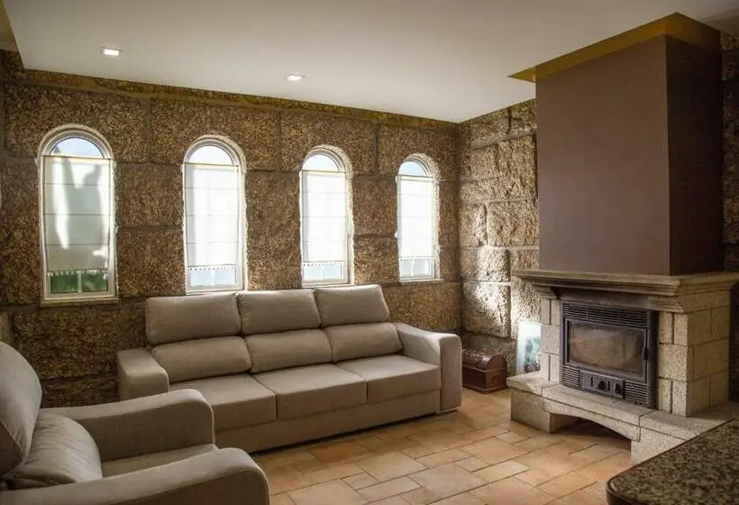 ３ベッドルームハウス, The Oak´s Wolf Country House