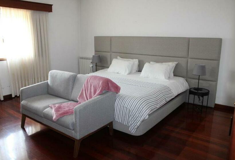 בית, 3 חדרי שינה, The Oak´s Wolf Country House