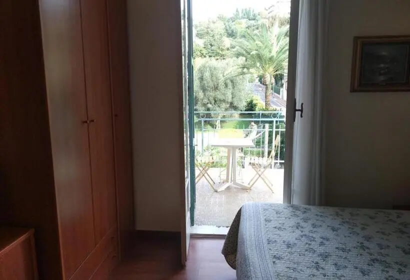 اتاق استاندارد با تراس, Lucciola