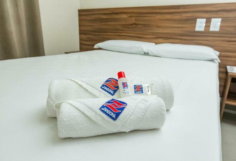 スタンダードルーム, Zandoná