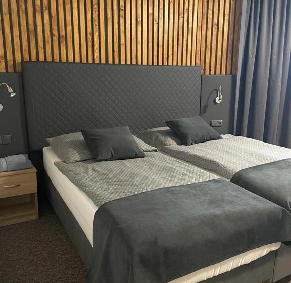 شقة غرفة واحدة, Penzion Stella