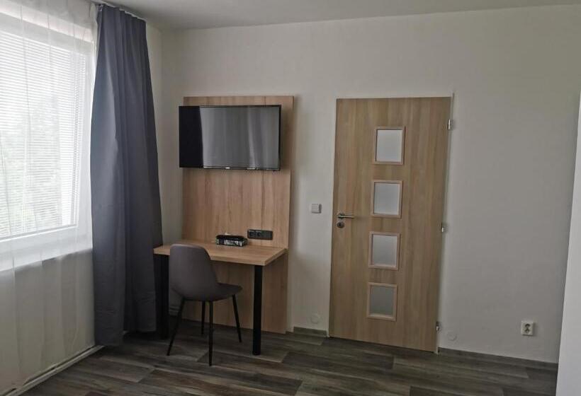 Апартаменты 1 Спальня, Penzion Stella
