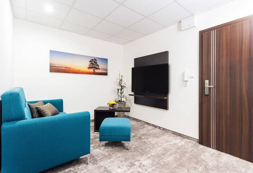 اتاق استاندارد, Crystal