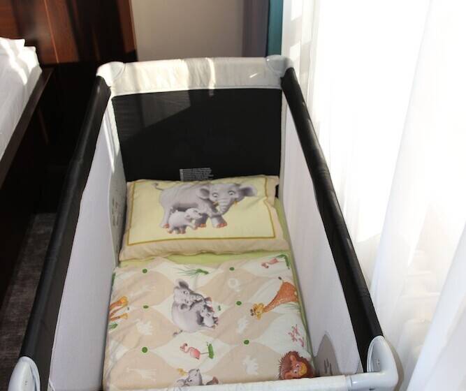 سوئیت 2 خوابه, Crystal