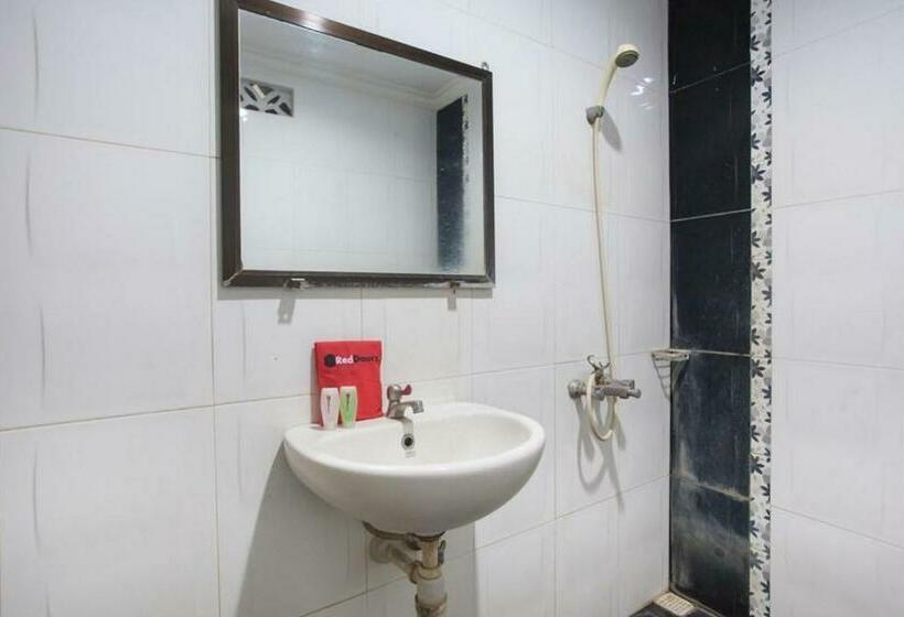 Номер Deluxe, Reddoorz @ Urip Sumoharjo