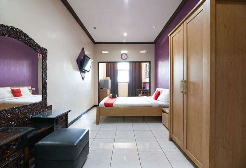 Номер Economy, Reddoorz @ Urip Sumoharjo