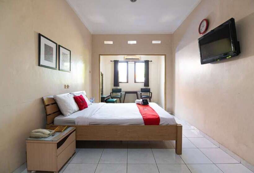 Номер Economy, Reddoorz @ Urip Sumoharjo