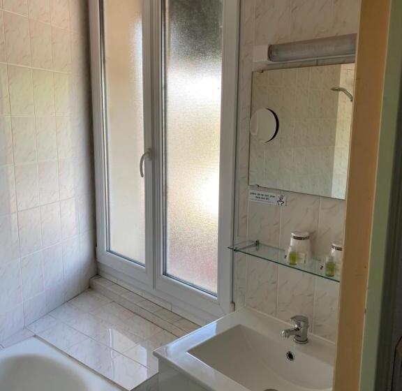 Номер Стандарт Индивидуальный, Hôtel Les Trois Maures
