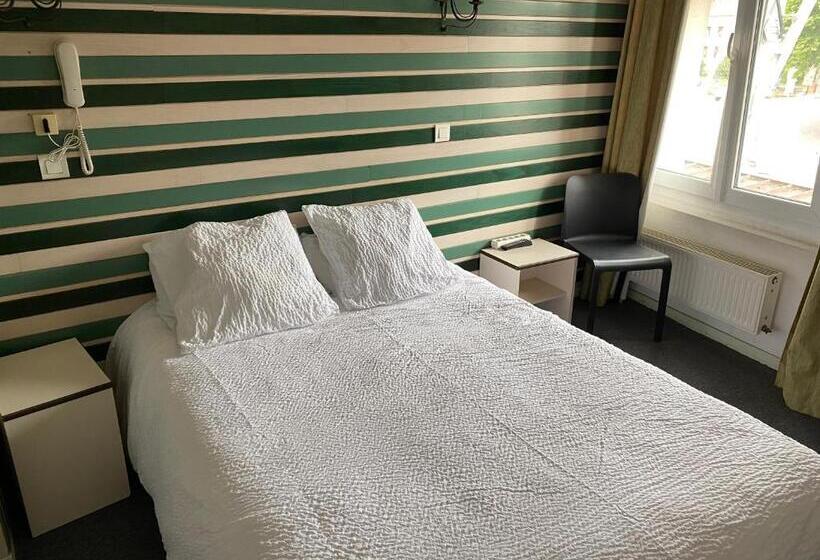 חדר סטנדרט יחיד, Hôtel Les Trois Maures
