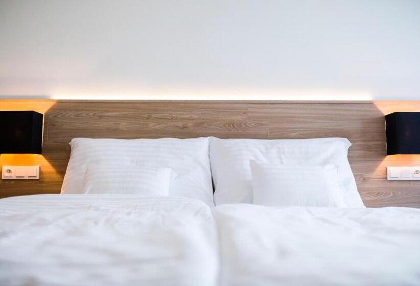 غرفة قياسية, Koflík