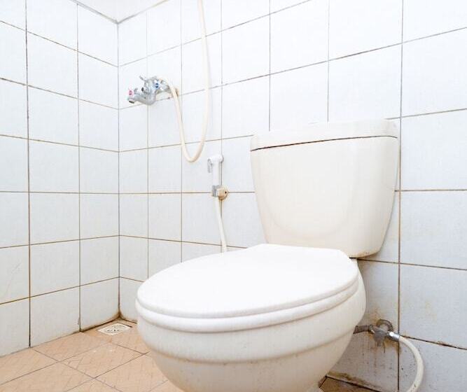 패밀리 룸, Reddoorz @ Supratman Street