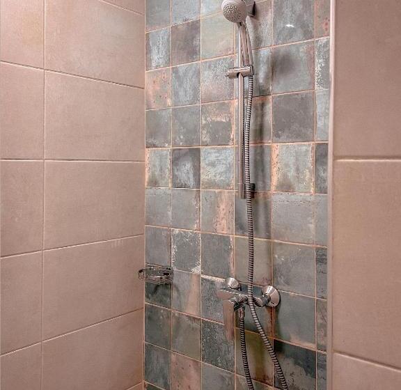 استودیوی سوپریور, Résidences Les Hauts De L Indenié