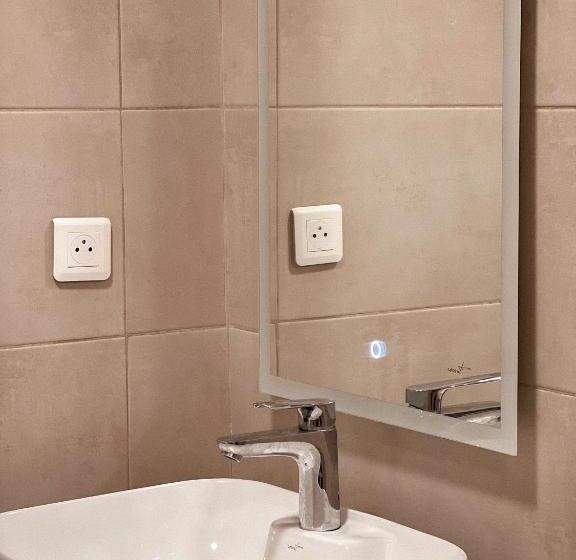 استودیوی سوپریور, Résidences Les Hauts De L Indenié