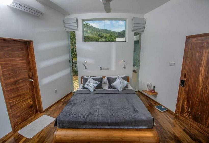 可观山景的小型套房, Villa Vajrapani