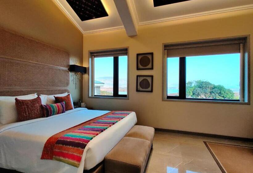 جناح بريميوم, Fazlani Natures Nest  The Wellness Retreat
