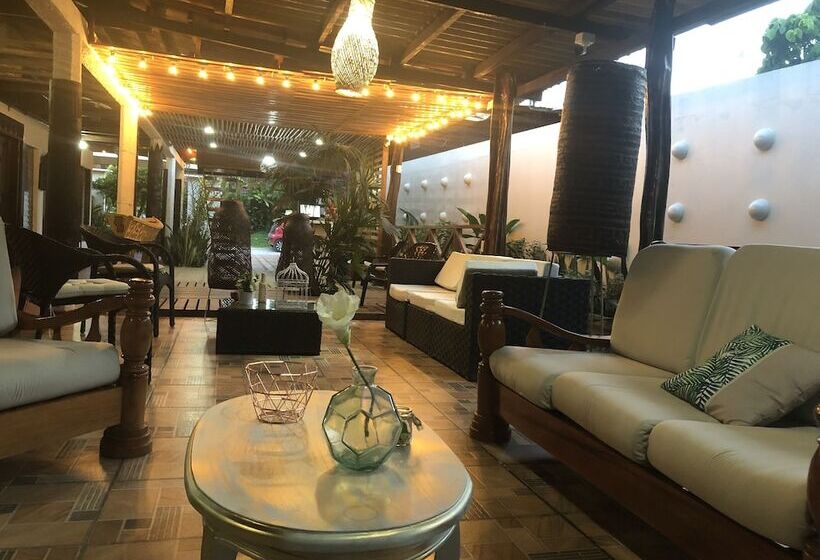 חדר קומפורט לשלושה, Madreselva