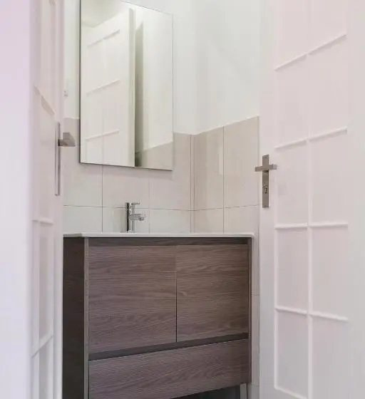 سوئیت با بالکن, 4u Lisbon Airport Suites