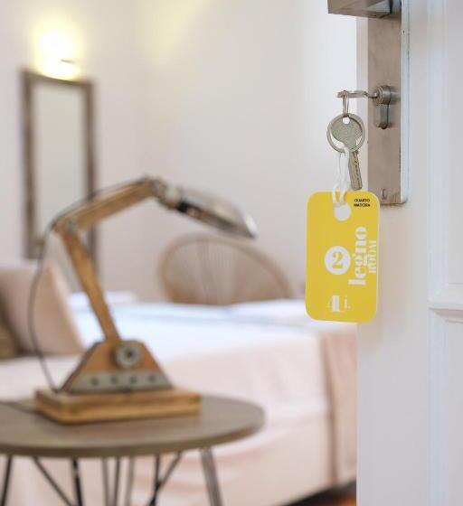 سوئیت با بالکن, 4u Lisbon Airport Suites