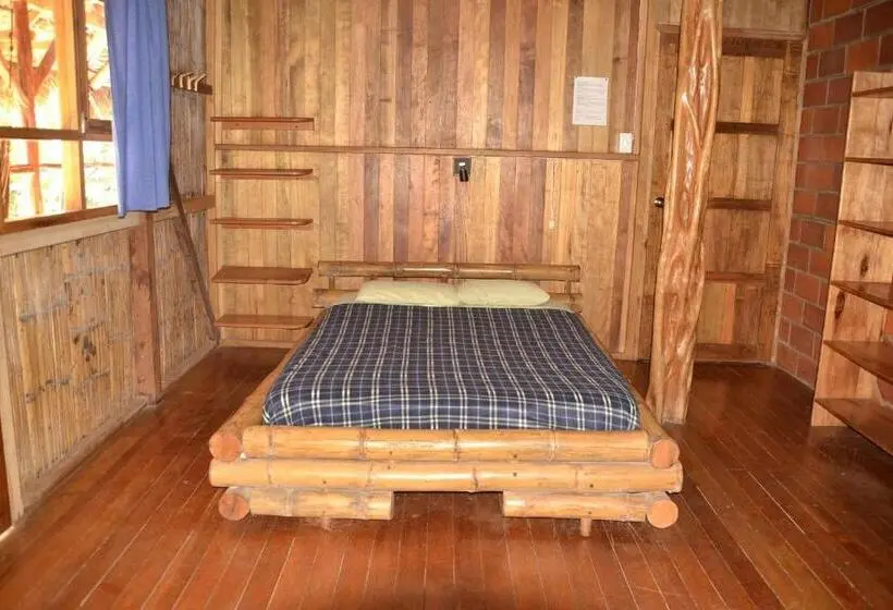 اتاق کلاسیک چهارنفره, Hostal Pakay
