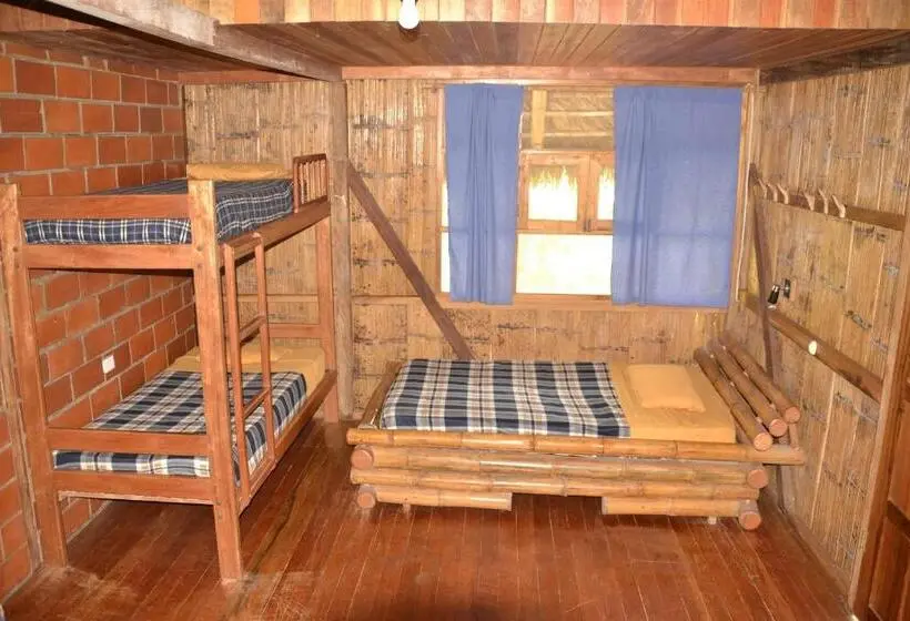 اتاق کلاسیک چهارنفره, Hostal Pakay