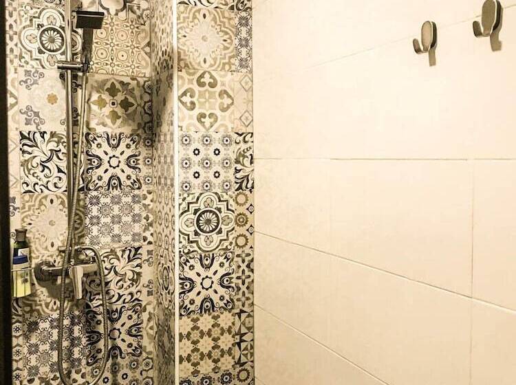 سرير فى غرفة مشتركه, Cantagua Hostel