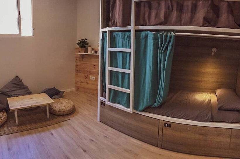 سرير فى غرفة مشتركه, Cantagua Hostel