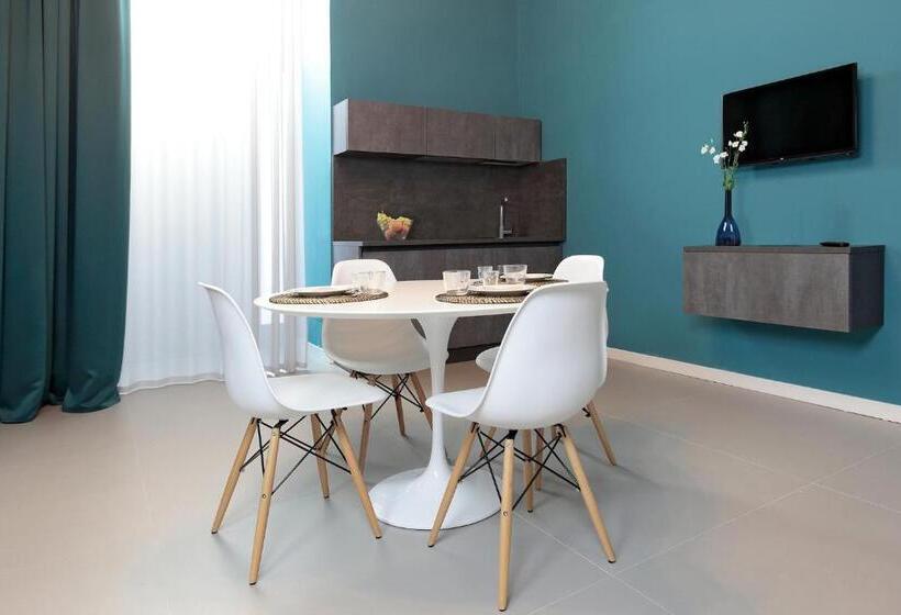 اتاق خانوادگی, B&bari, Via Cairoli