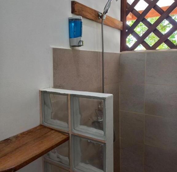 ルームシェアのワンベッド, Pagalù Hostel