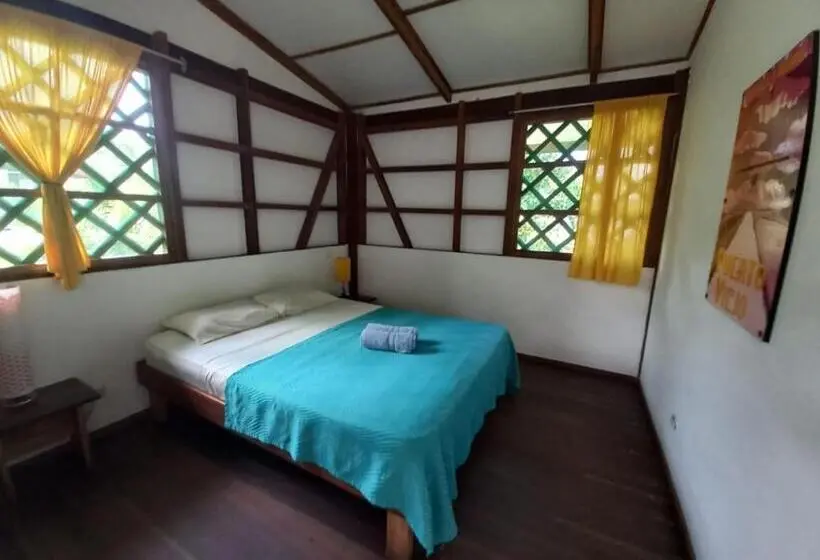 バス共有のスタンダードルーム, Pagalù Hostel