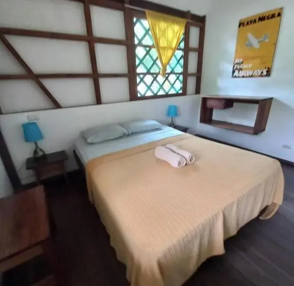 バス共有のスタンダードルーム, Pagalù Hostel