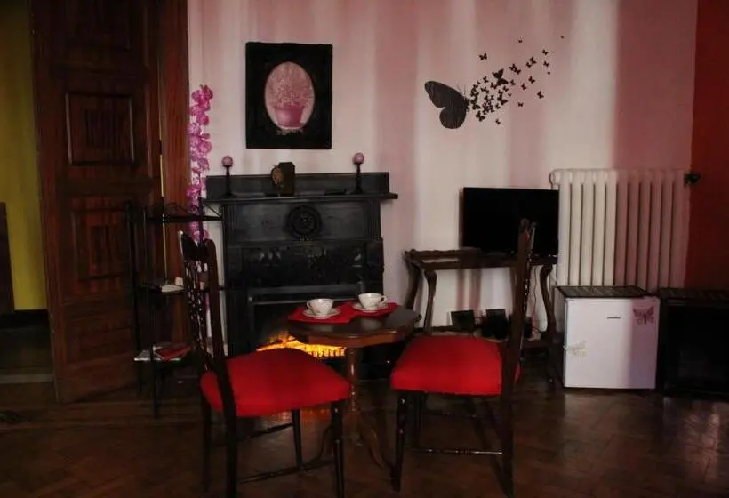 سوییت خانوادگی, B&b Amarantha Gothica Genoa