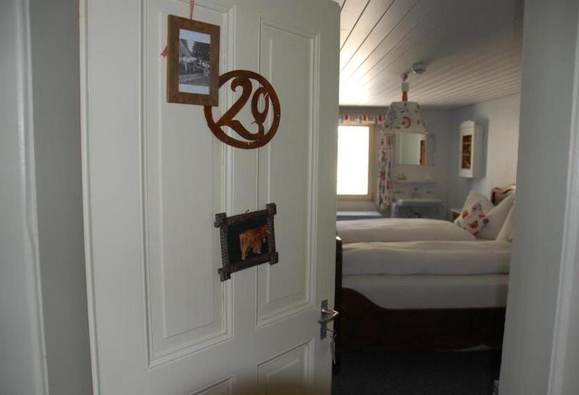 חדר סטנדרט חדר אמבטיה משותף, Berghotel Schynige Platte