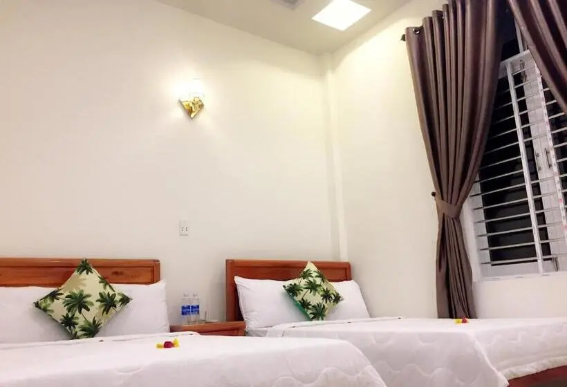 اتاق استاندارد چهار تخته, Canh Duong Motel