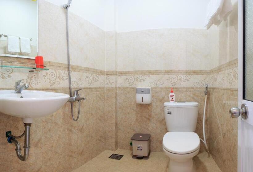 اتاق استاندارد چهار تخته, Canh Duong Motel