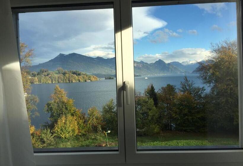 اتاق استاندارد چهار تخته, Lake Villa Lotus