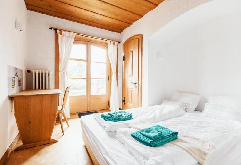 اتاق استاندارد یک نفره, Lake Villa Lotus