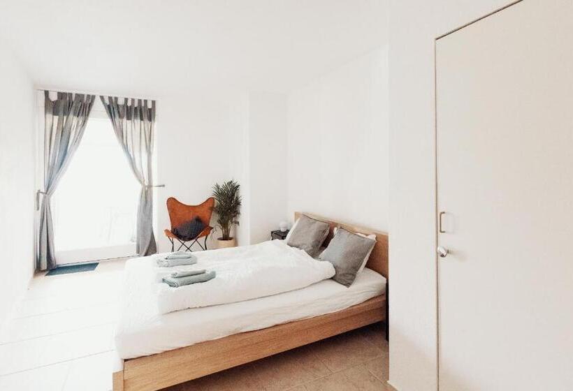 Standard studio with lake view, Lake Villa Lotus