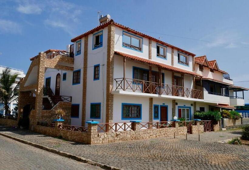 اتاق استاندارد, Pensão Alcinda Bettencourt 100 Meters To The Beachfront