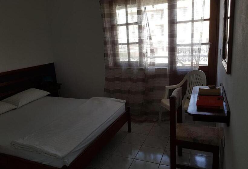 اتاق استاندارد, Pensão Alcinda Bettencourt 100 Meters To The Beachfront
