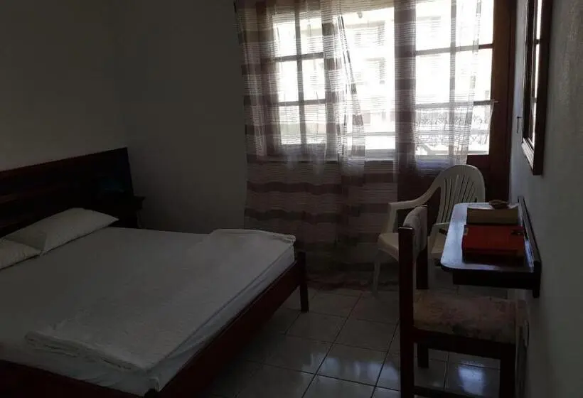 اتاق استاندارد, Pensão Alcinda Bettencourt 100 Meters To The Beachfront